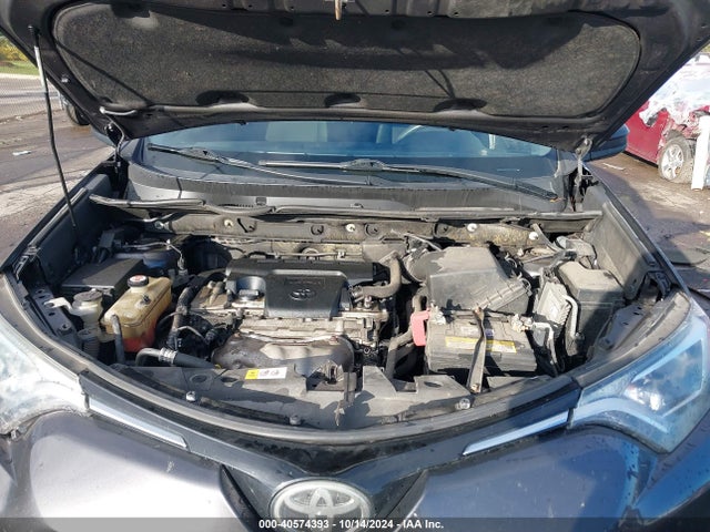 Toyota RAV4 LE 2017 JTMZFREV5HJ707860 Image 10