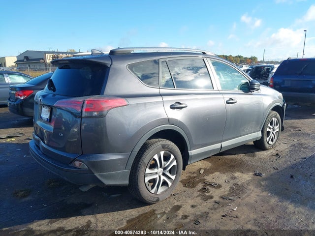 Toyota RAV4 LE 2017 JTMZFREV5HJ707860 Image 4