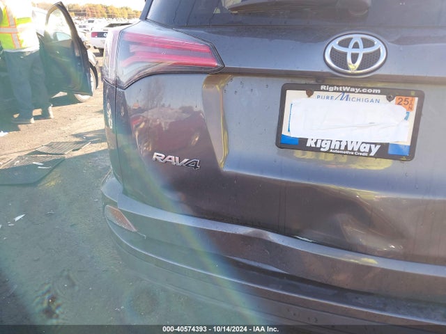 Toyota RAV4 LE 2017 JTMZFREV5HJ707860 Image 6