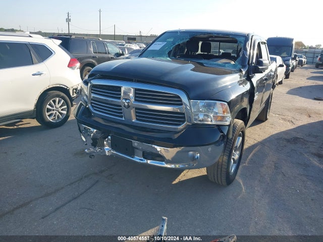 1C6RR7LG7JS273349 RAM 1500 Big Horn  4x4 5'7 Box