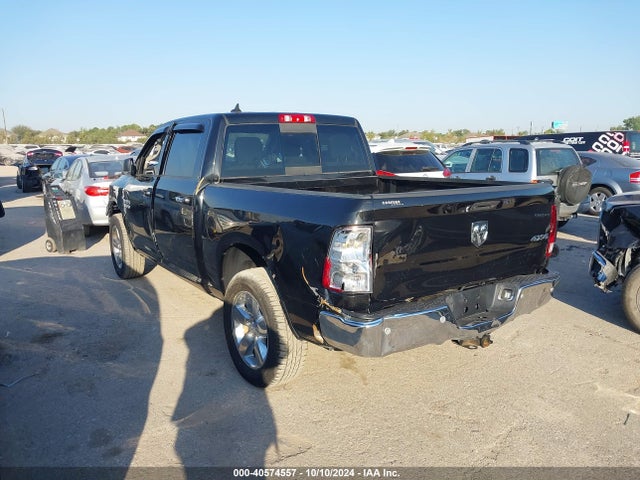1C6RR7LG7JS273349 RAM 1500 Big Horn  4x4 5'7 Box