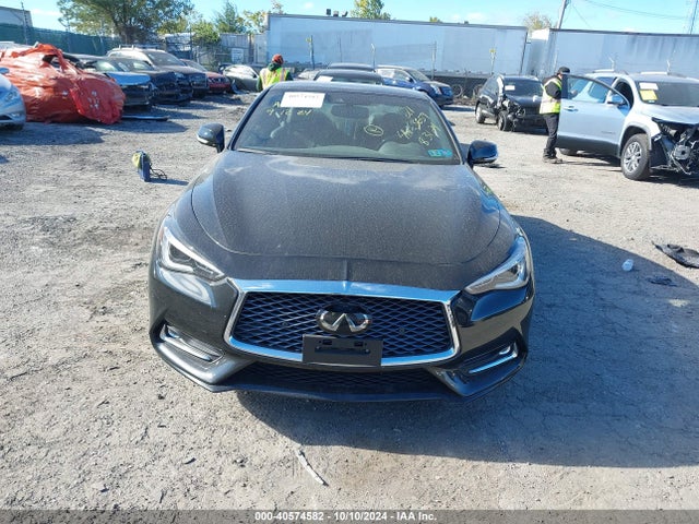 JN1EV7KL8MM470270 Infiniti Q60 Luxe Awd