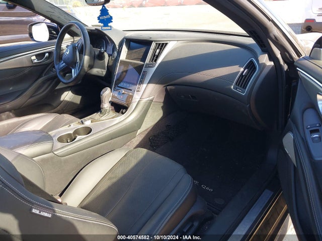 JN1EV7KL8MM470270 Infiniti Q60 Luxe Awd