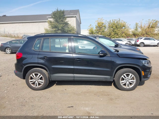 Volkswagen TIGUAN S 2016 WVGAV7AX1GW512959 Image 13