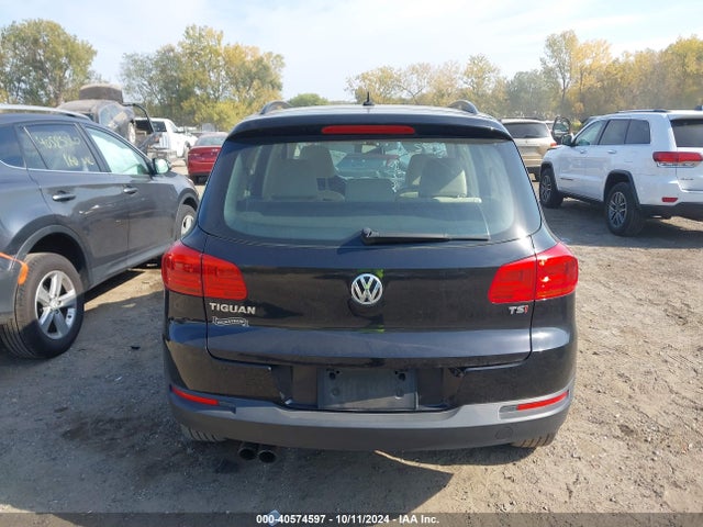 Volkswagen TIGUAN S 2016 WVGAV7AX1GW512959 Image 16