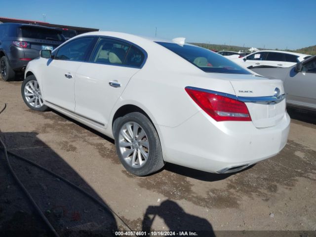 1G4GB5G39GF184430 Buick Lacrosse Leather