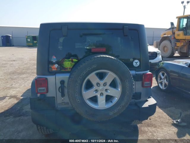 1C4BJWDGXFL540754 Jeep Wrangler Unlimited Sport