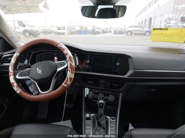 3VWGM7BU7PM027941 Volkswagen Jetta 1.5t Sel