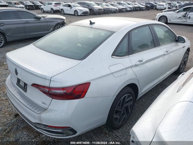 3VWGM7BU7PM027941 Volkswagen Jetta 1.5t Sel