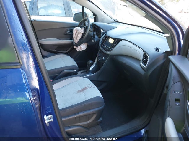 Chevrolet TRAX LS 2017 3GNCJKSB0HL190201 Image 5