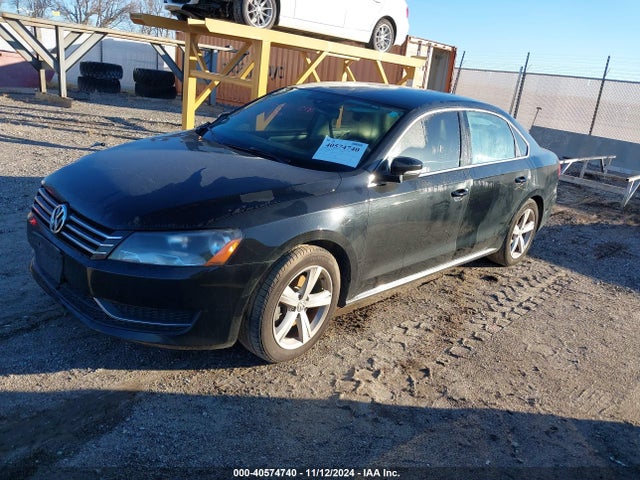 1VWBS7A32EC114475 Volkswagen Passat 1.8t Se