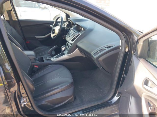 1FADP3K25EL320116 Ford FOCUS SE