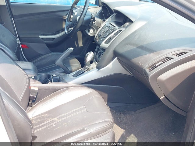 Ford FOCUS SE 2014 1FADP3F26EL327344 Image 5
