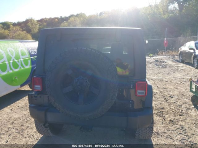 1C4BJWDG0HL725432 Jeep Wrangler Unlimited Sport