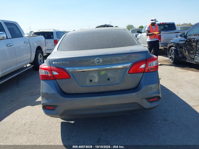 Nissan SENTRA S 2018 3N1AB7AP2JY325343 Image 16