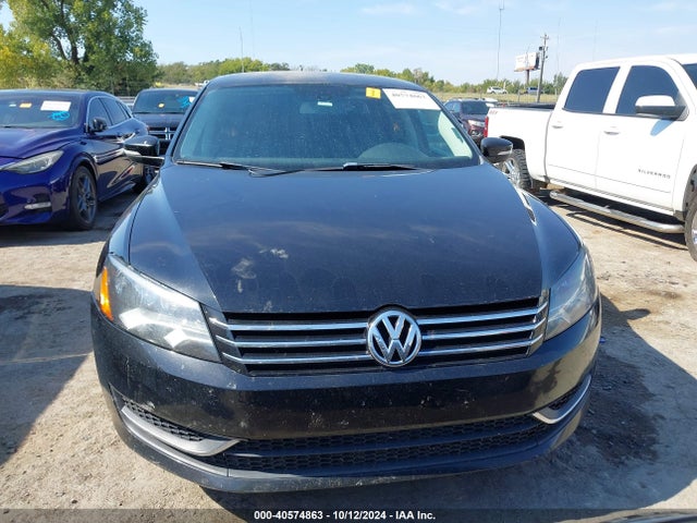 1VWAT7A32FC022891 Volkswagen Passat 1.8t Wolfsburg Edition