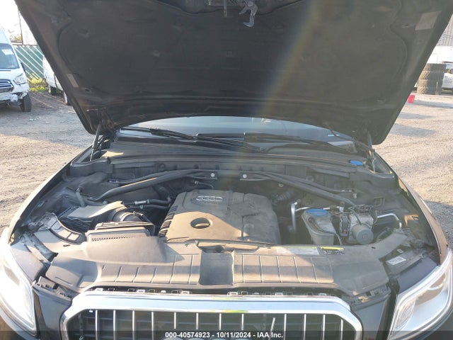 Audi Q5 2.0t Premium 2016 WA1C2AFP0GA093442 Image 10