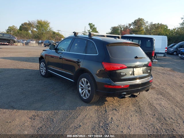 Audi Q5 2.0t Premium 2016 WA1C2AFP0GA093442 Image 3