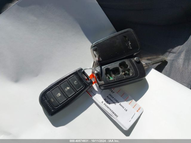 1G1JA5SH0E4103896 Chevrolet Sonic Ls Auto