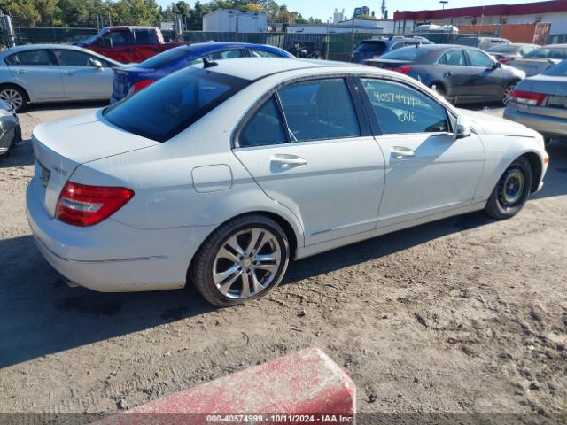 2012 MERCEDES-BENZ C 300 WDDGF8BB0CR196909 Photo 3