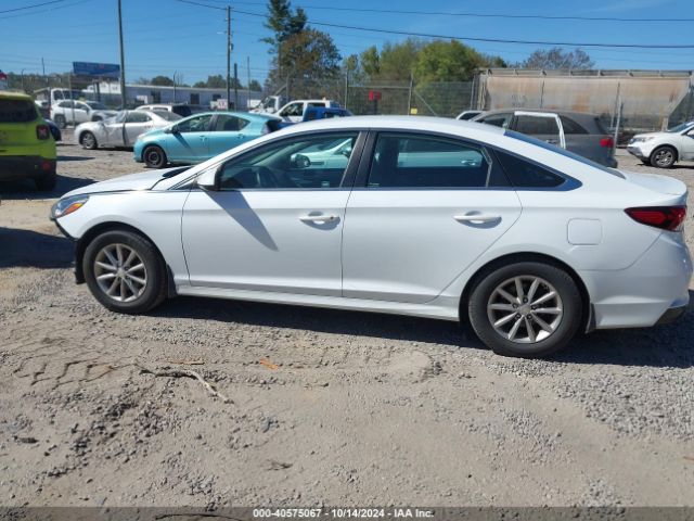 5NPE24AF6JH665743 Hyundai SONATA SE