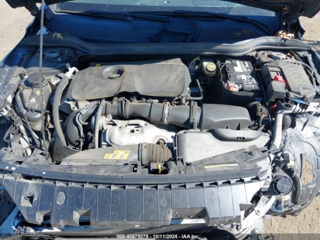 SJKCH5CP8HA021533 Infiniti Qx30 Premium