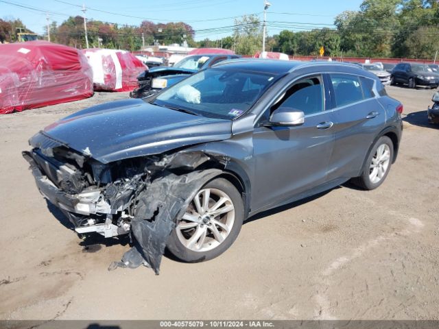 SJKCH5CP8HA021533 Infiniti Qx30 Premium