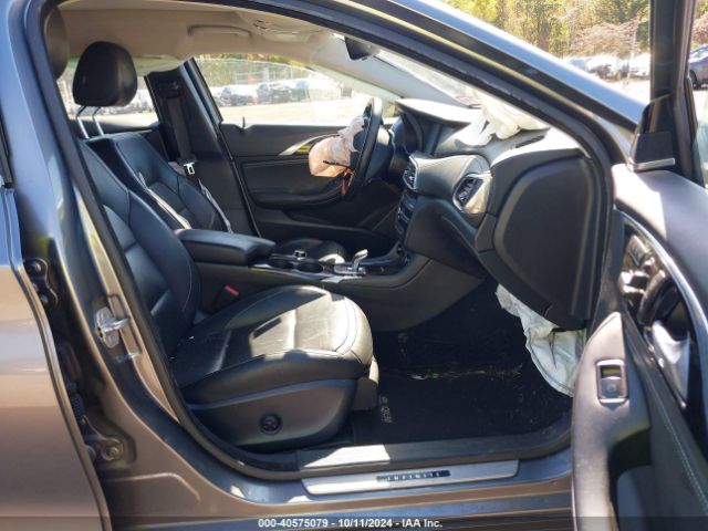 SJKCH5CP8HA021533 Infiniti Qx30 Premium