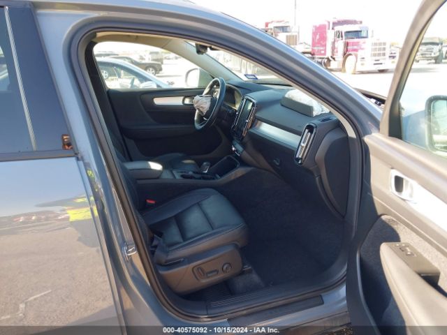 YV4162UK4L2315335 Volvo Xc40 T5 Momentum