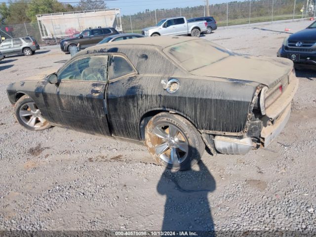 2C3CDZAG2GH217481 Dodge Challenger Sxt