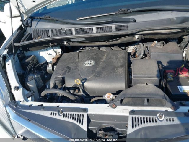 5TDDZ3DC5KS212812 Toyota Sienna Xle 7 Passenger
