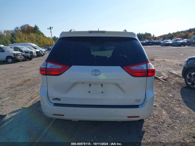 5TDDZ3DC5KS212812 Toyota Sienna Xle 7 Passenger