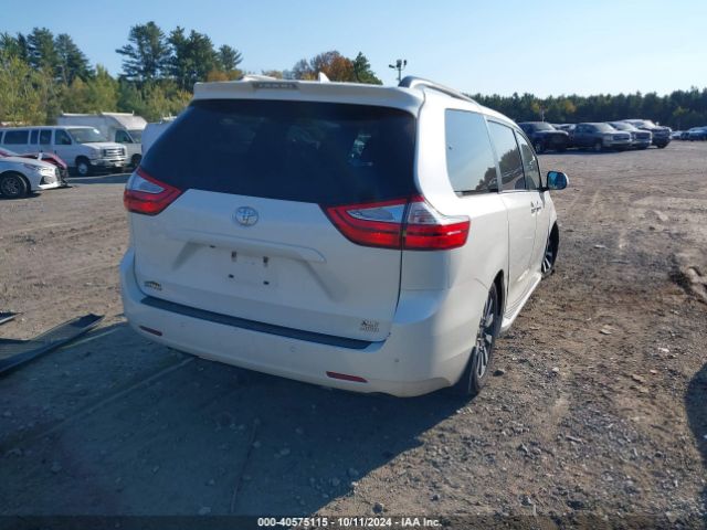 5TDDZ3DC5KS212812 Toyota Sienna Xle 7 Passenger