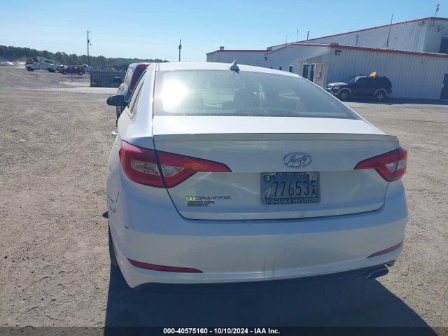 Hyundai SONATA SE 2016 5NPE24AFXGH272448 Image 16