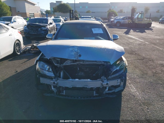 55SWF4JB0FU093319 Mercedes-Benz C 300 Luxury/sport