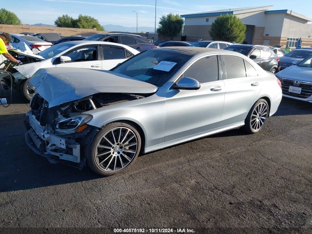 55SWF4JB0FU093319 Mercedes-Benz C 300 Luxury/sport