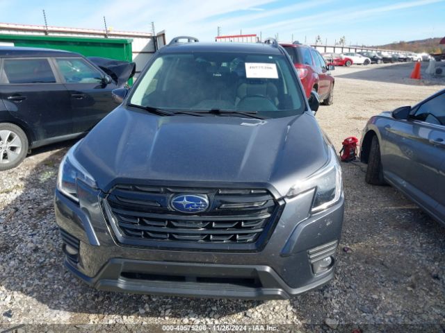 JF2SKAEC0NH431251 Subaru Forester Premium