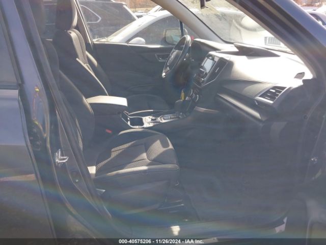 JF2SKAEC0NH431251 Subaru Forester Premium