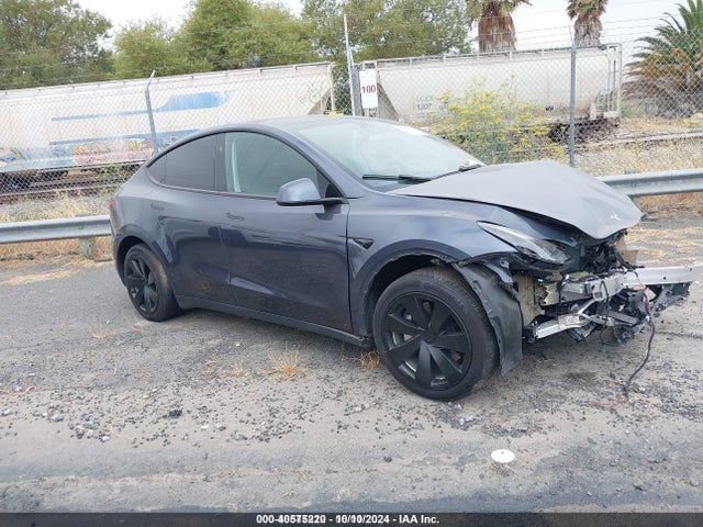 2023 TESLA MODEL Y 7SAYGAEE7PF857018 Photo 0