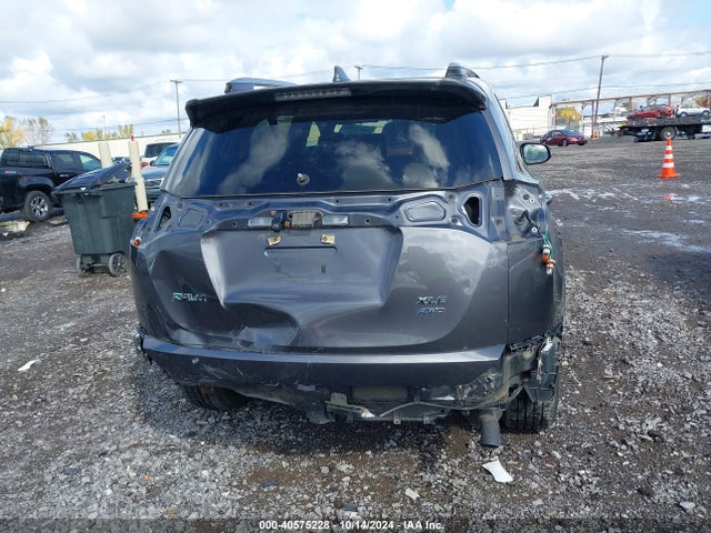 Toyota Rav4 Xle 2017 JTMRFREV5HJ164705 Image 16