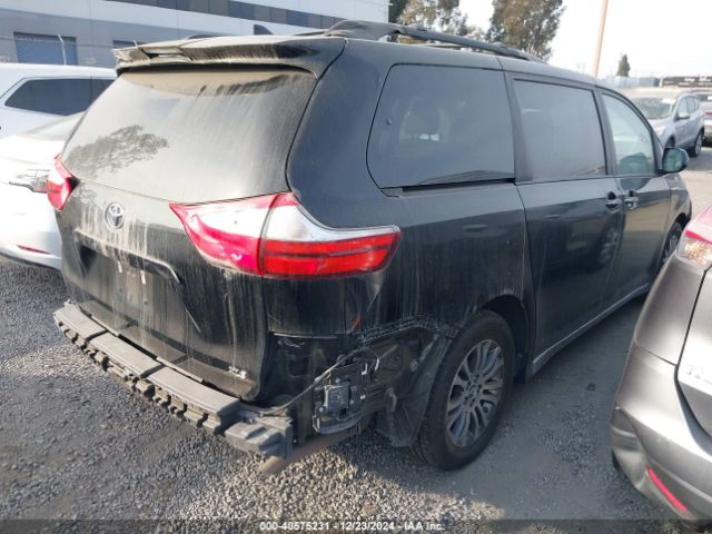 5TDYZ3DC3JS922758 Toyota Sienna Xle Premium 8 Passenger