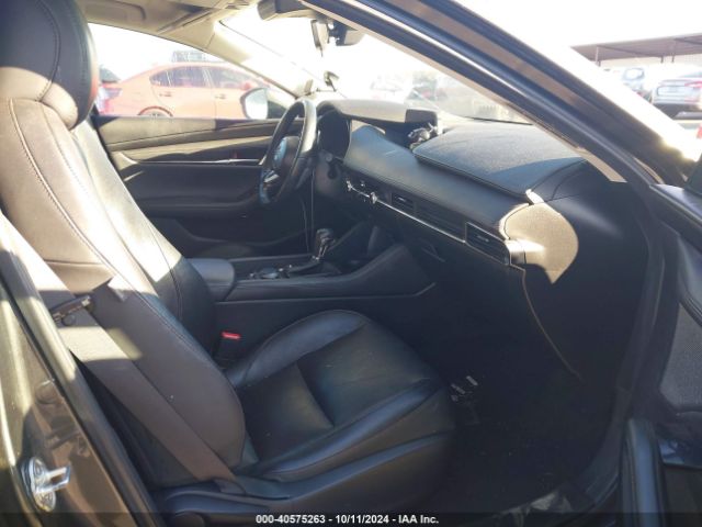 3MZBPAEM2LM135503 Mazda Mazda3 Premium Package