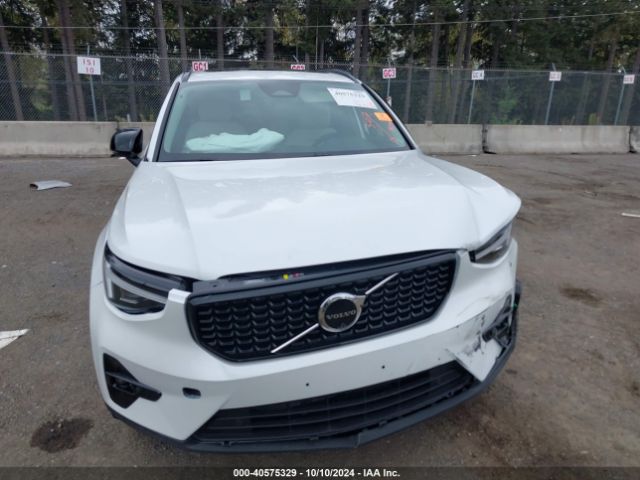 YV4L12UM9S2463584 Volvo Xc40 Ultra Dark Theme