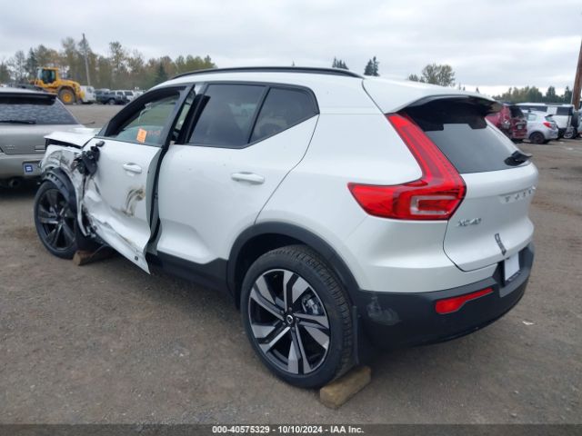 YV4L12UM9S2463584 Volvo Xc40 Ultra Dark Theme