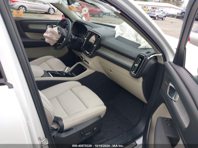 YV4L12UM9S2463584 Volvo Xc40 Ultra Dark Theme