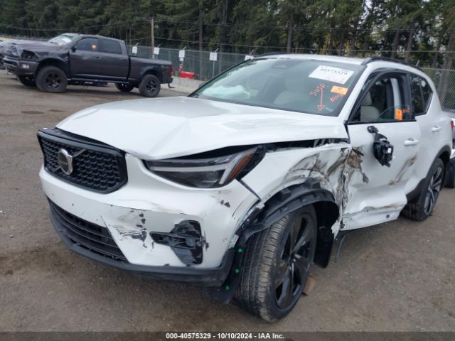 YV4L12UM9S2463584 Volvo Xc40 Ultra Dark Theme