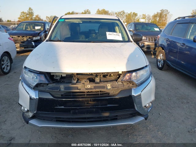 Mitsubishi Outlander Es 2017 JA4AD2A33HZ065178 Image 12