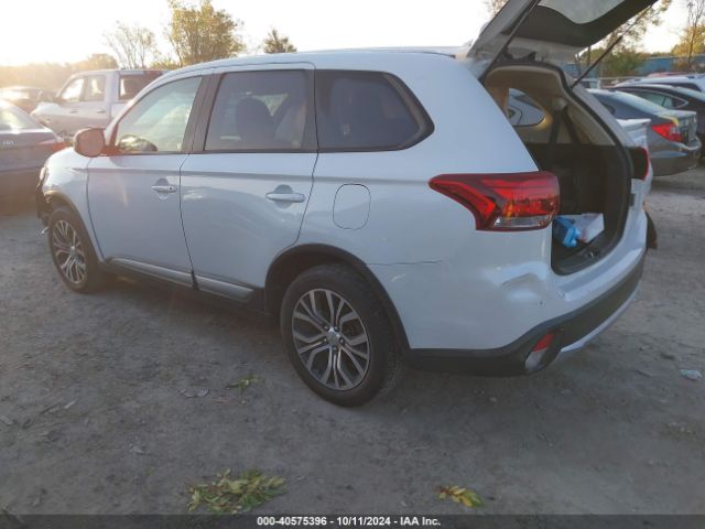 2017 MITSUBISHI OUTLANDER JA4AD2A33HZ065178 Photo 2