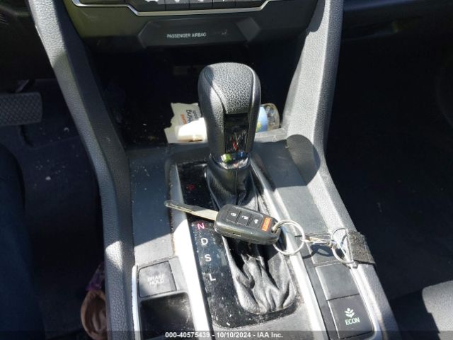 2HGFC2F66KH530417 Honda Civic Lx