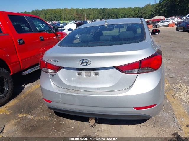 Hyundai ELANTRA SE 2015 5NPDH4AE5FH606725 Image 16
